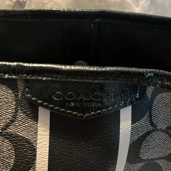EUC COACH SIGNATURE STRIPE DRAWSTRING TOTE CARRYALL HANDBAG SATCHEL D1481-F29064